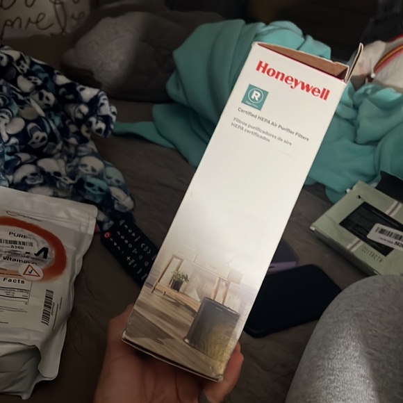 NIB Honeywell certified hepa air purifier filters R HRFR2 box of 2 - Picture 3 of 6
